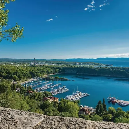 3 Bedroom Stunning In بيت للعطل