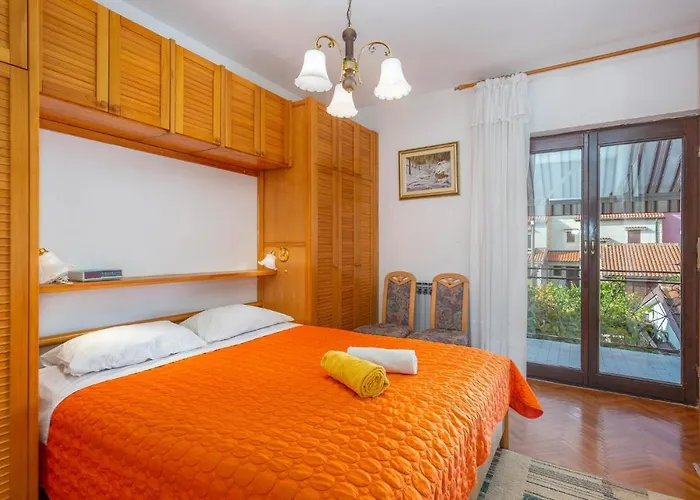 3 Bedroom Stunning In *