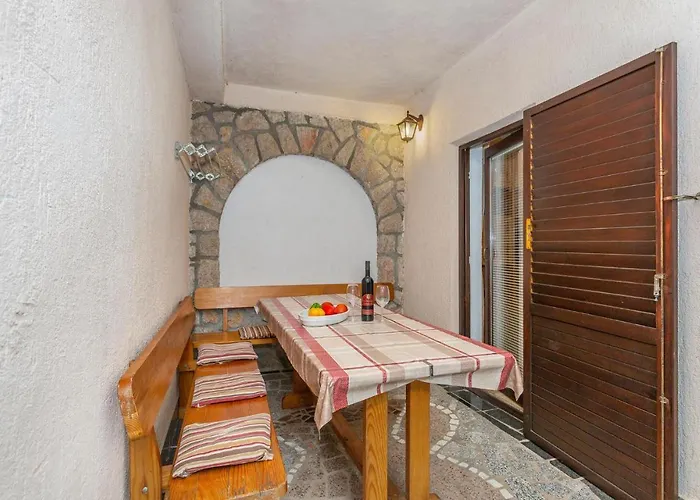 3 Bedroom Stunning In *