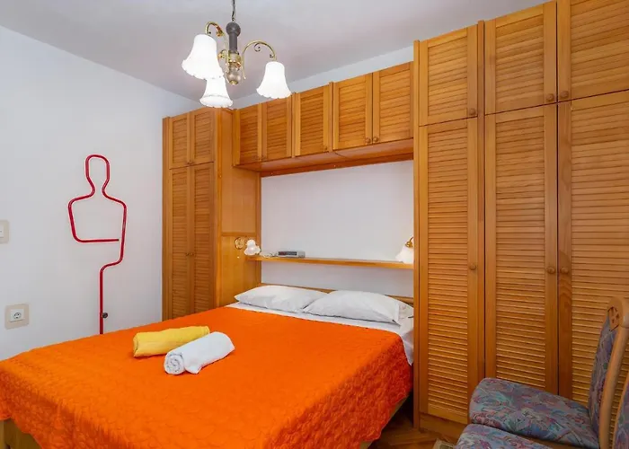 بيت للعطل 3 Bedroom Stunning In Omišalj