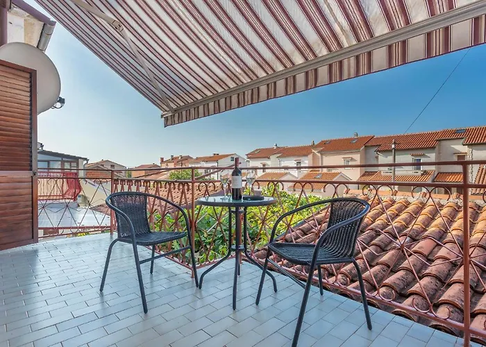 بيت للعطل 3 Bedroom Stunning In