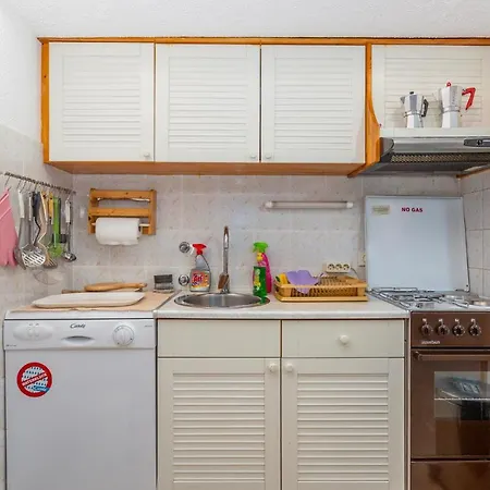 3 Bedroom Gorgeous Home In Omisalj Vikendica *